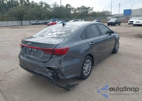 2021 Kia Forte Fe из США, поврежденный, VIN 3KPF24AD4ME401741
